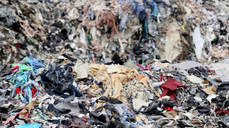AI could help break down textile waste