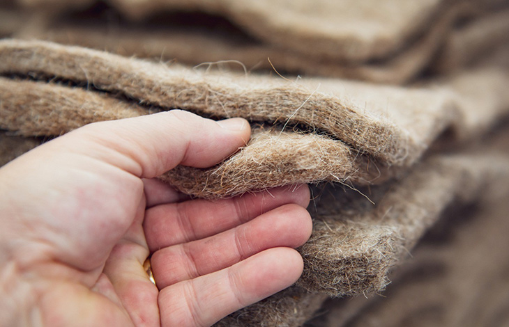 Eco-sustainable wool felt packaging